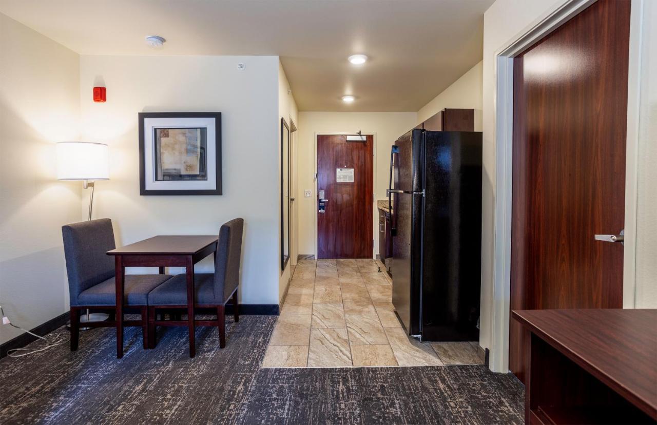 Cobblestone Inn & Suites - Brookville Exteriér fotografie