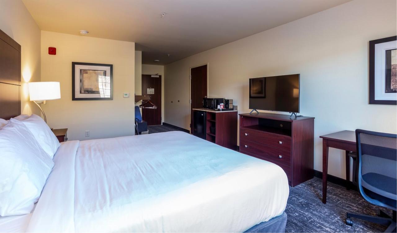 Cobblestone Inn & Suites - Brookville Exteriér fotografie
