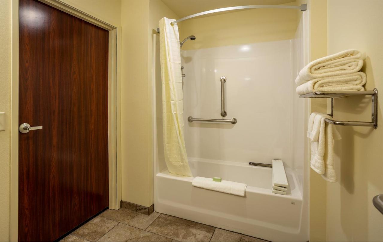 Cobblestone Inn & Suites - Brookville Exteriér fotografie